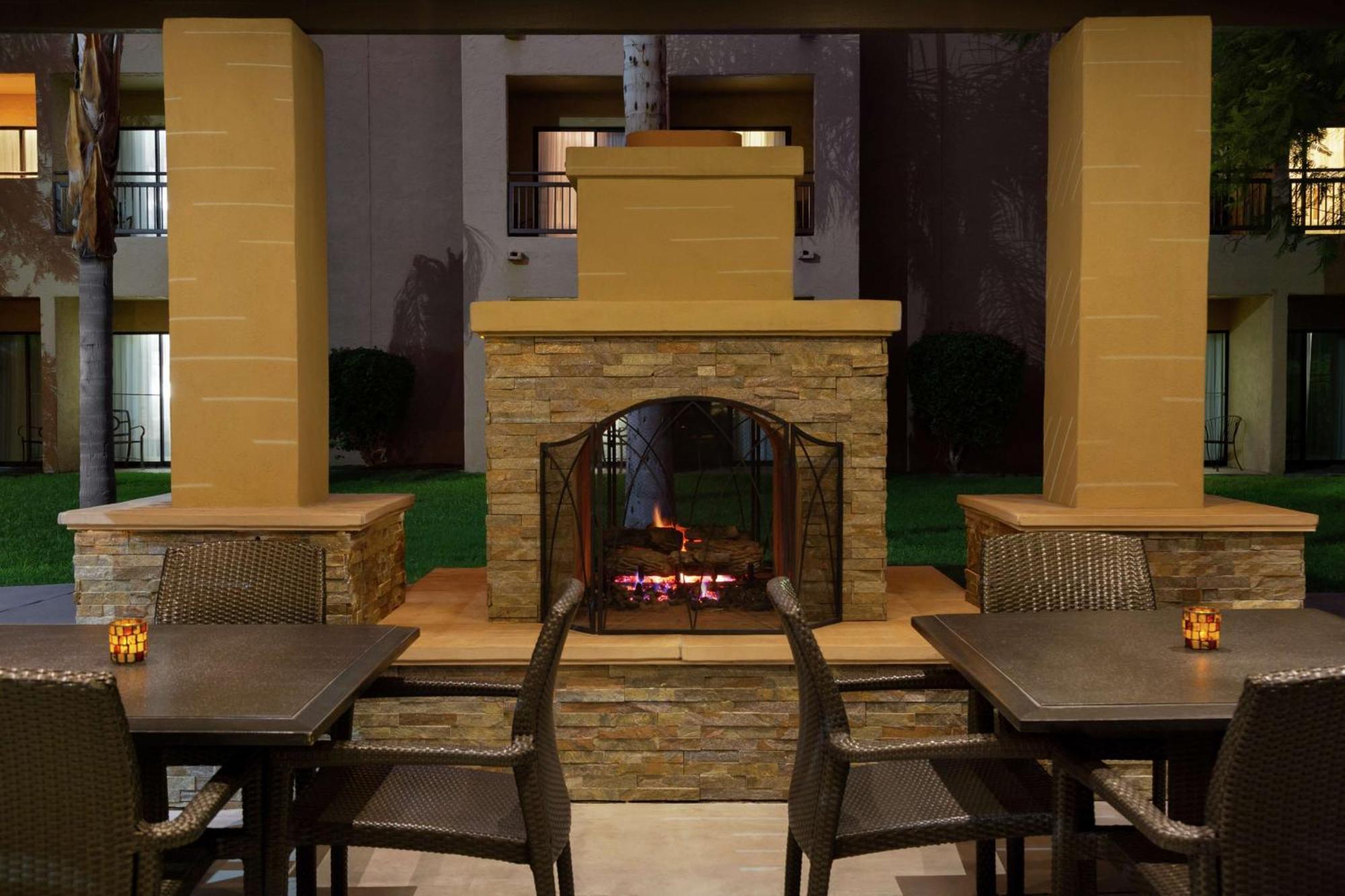 Embassy By Hilton Phoenix 4* Tempe